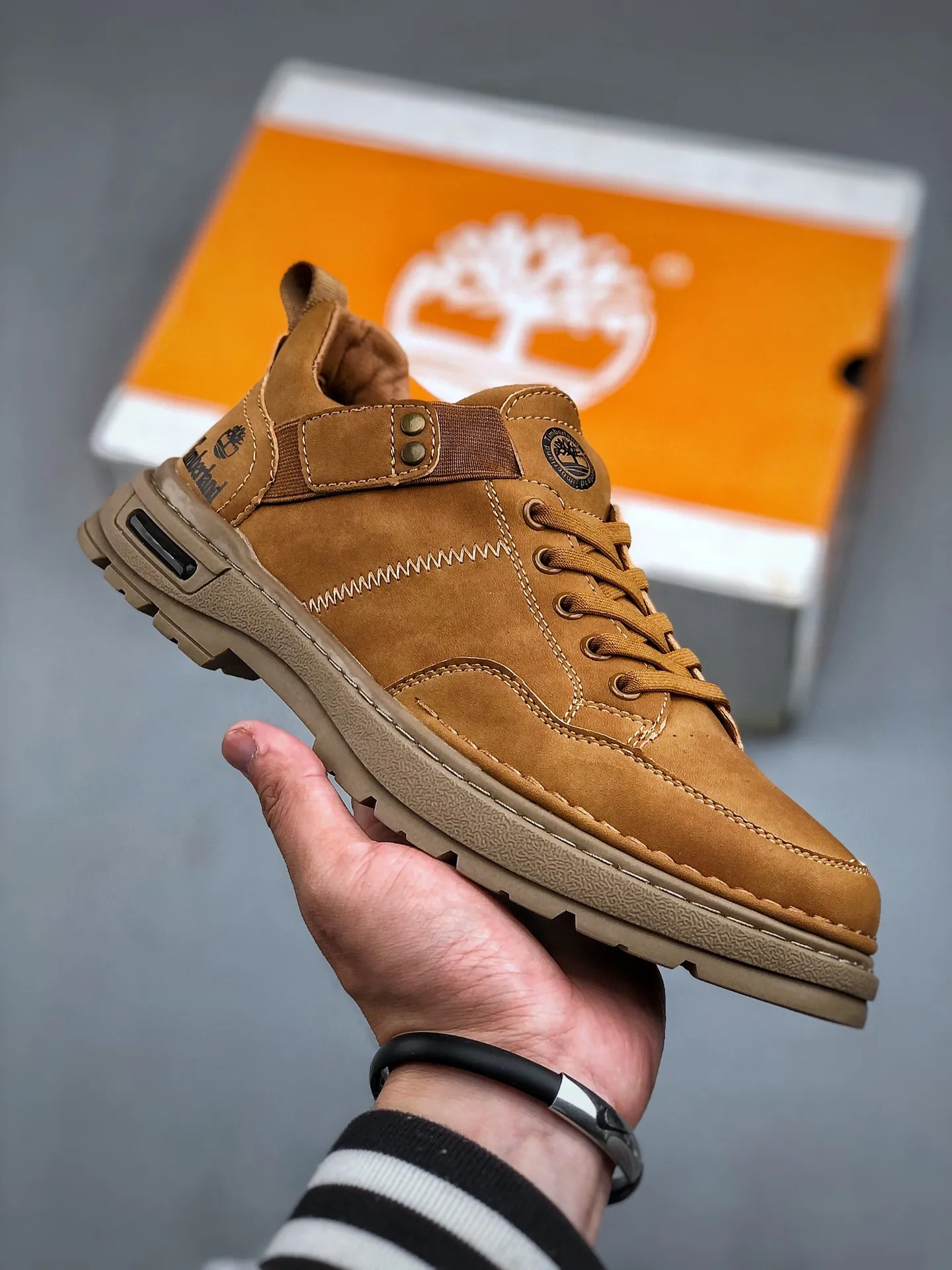 💰 480 Timberland Timberland/Timberland classic model 25ss new style Classic re-creation New upgrade Guangdong factory quality Original box original packaging The fabric is made of Italian top frosted cowhide with anti-odor and anti-corrosion genuine leather latex insoles to give you a perfect wearing experience High-quality and durable, a must-have for sportsmen Specializing in not looking handsome High-quality feet with first-class feel Exclusive supply Official item number: TB23066 Size: 39 40 41 42 43 44